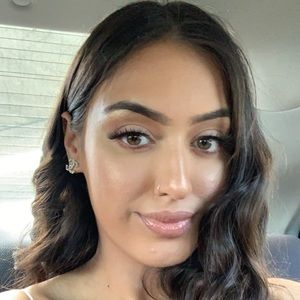 Meet your Posher, Jasmine